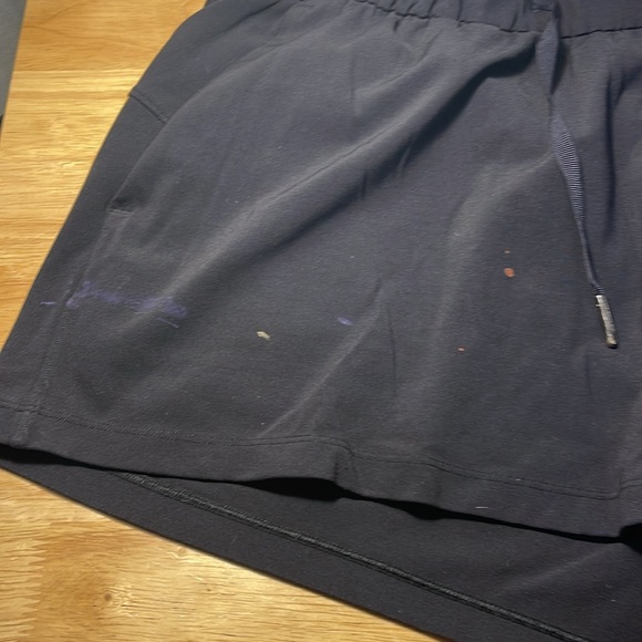 Lululemon shorts - Picture 5 of 6